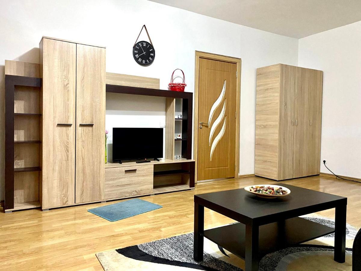 Sky Modern 1 Bedroom Apt W Free Parking ブカレスト エクステリア 写真