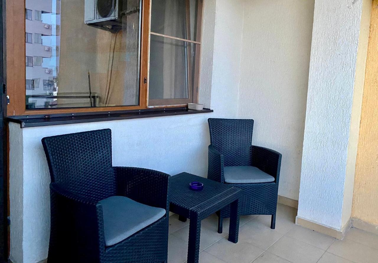Sky Modern 1 Bedroom Apt W Free Parking ブカレスト エクステリア 写真